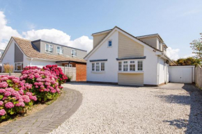 Family Seaside Retreat - 5 minutes to Beach
